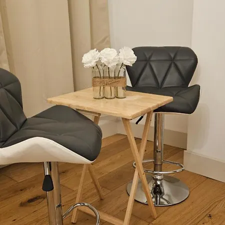 Chez Augustin, Confortable En Plein Coeur De Carcassonne